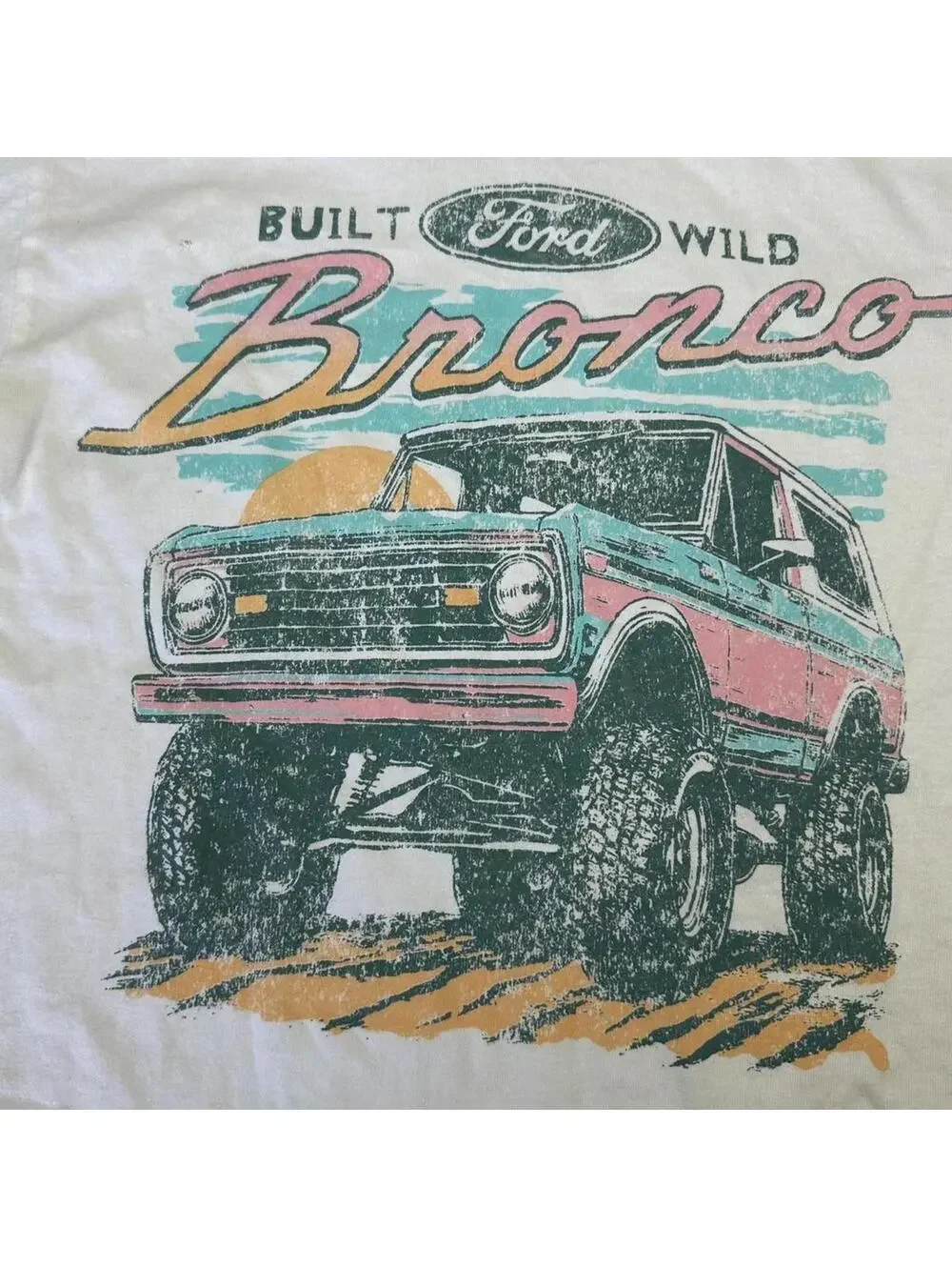 Ford Bronco Style T-Shirt - Size Small